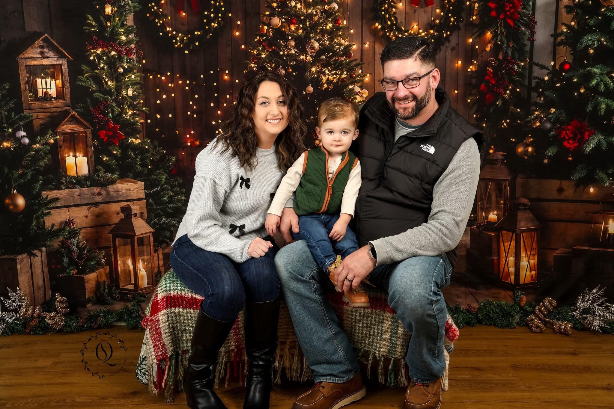 Kate Christmas Brown Wooden Arched Barn Door Backdrop Designed by Chain Photography -UK